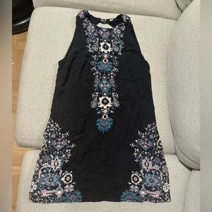 Eeote dress Small